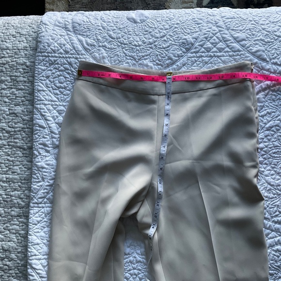 Anne Taylor The Side Zip Trouser in Cream Women’s Size 6 - Picture 7 of 13